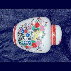 Japanese Satsuma Ginger Jar Great shape!